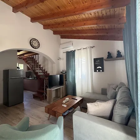 בית נופש Mitsialis *